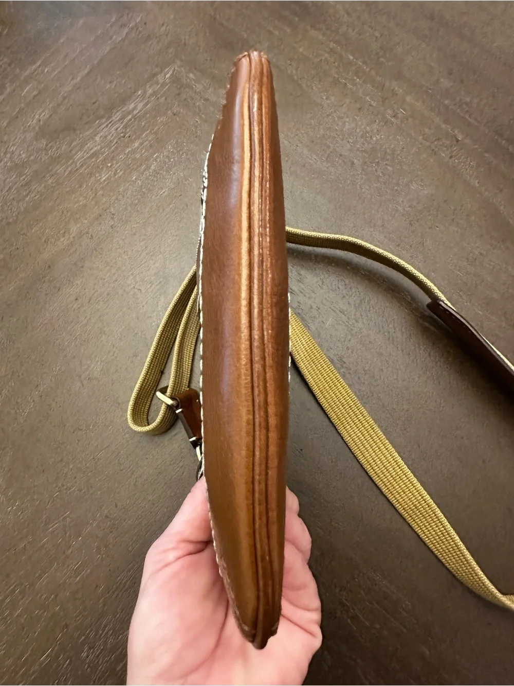 Coach Signature Swingpack Crossbody Bag